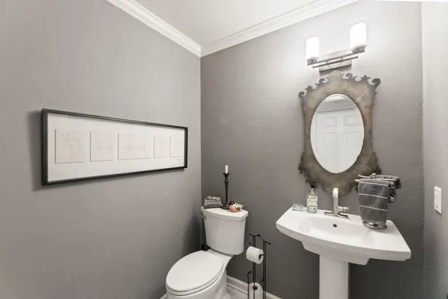 $650,000 | 412 East Red Pine Circle, Dousman, WI 53118