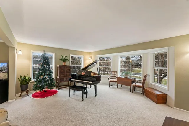 $650,000 | 412 East Red Pine Circle, Dousman, WI 53118