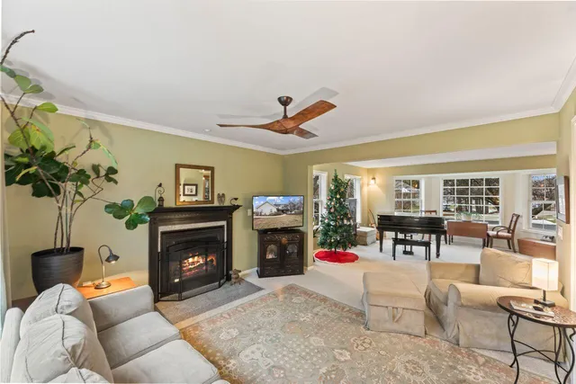 $650,000 | 412 East Red Pine Circle, Dousman, WI 53118