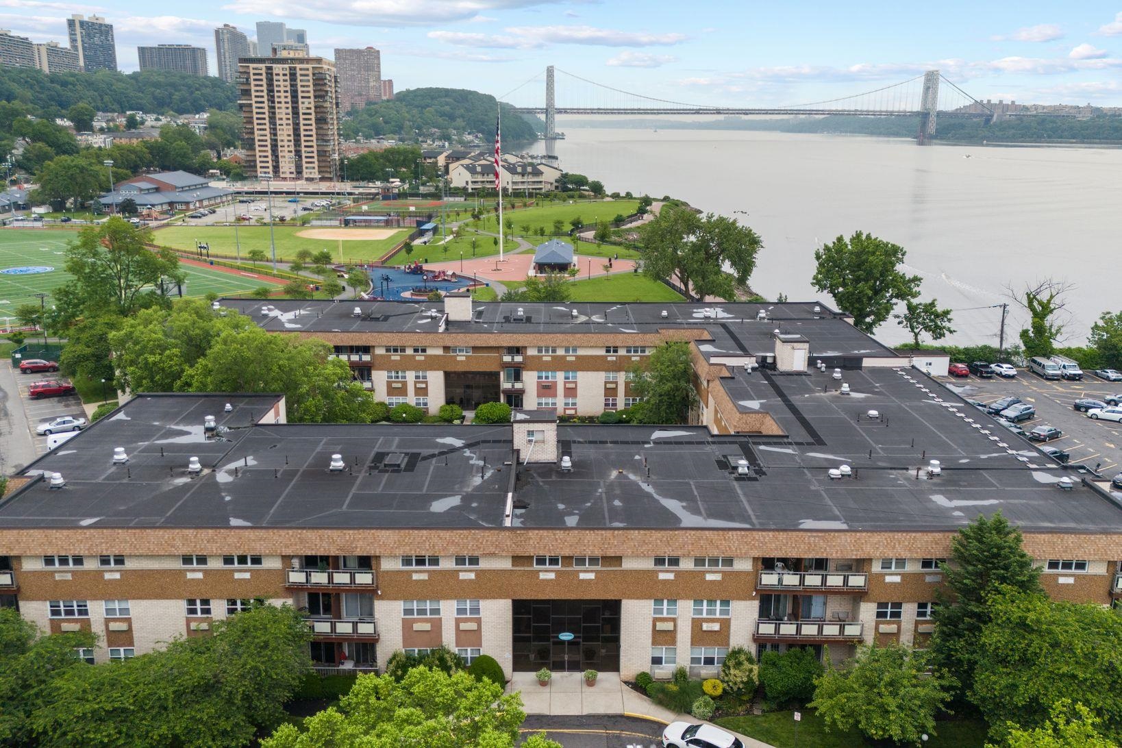 1111 River Road, Unit F25 Edgewater, NJ 07020 - Photo 1 of 17