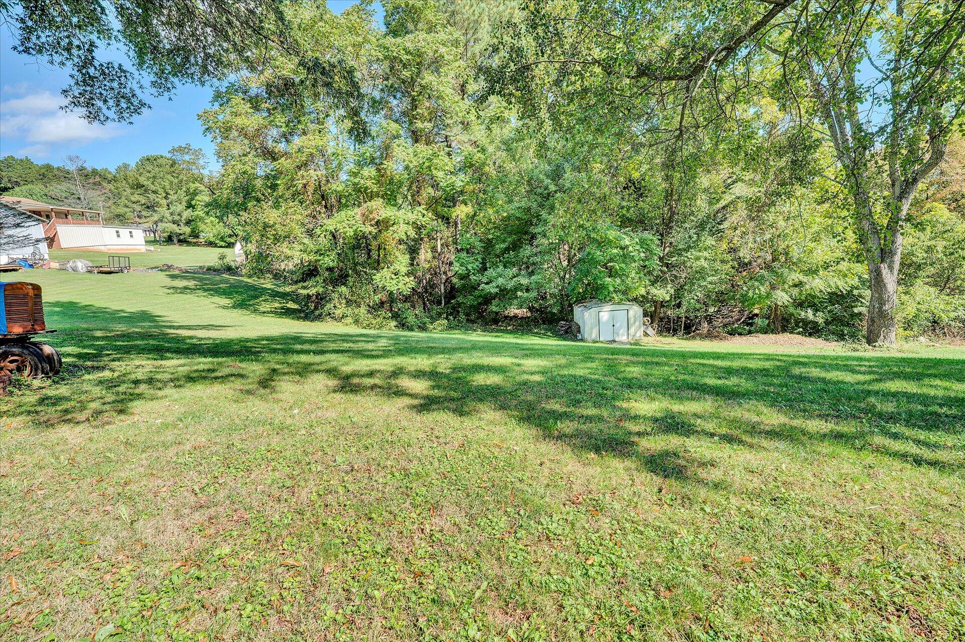 270 Highfield Road Rocky Mount, VA 24151 - Photo 29 of 30 32-DSC00016