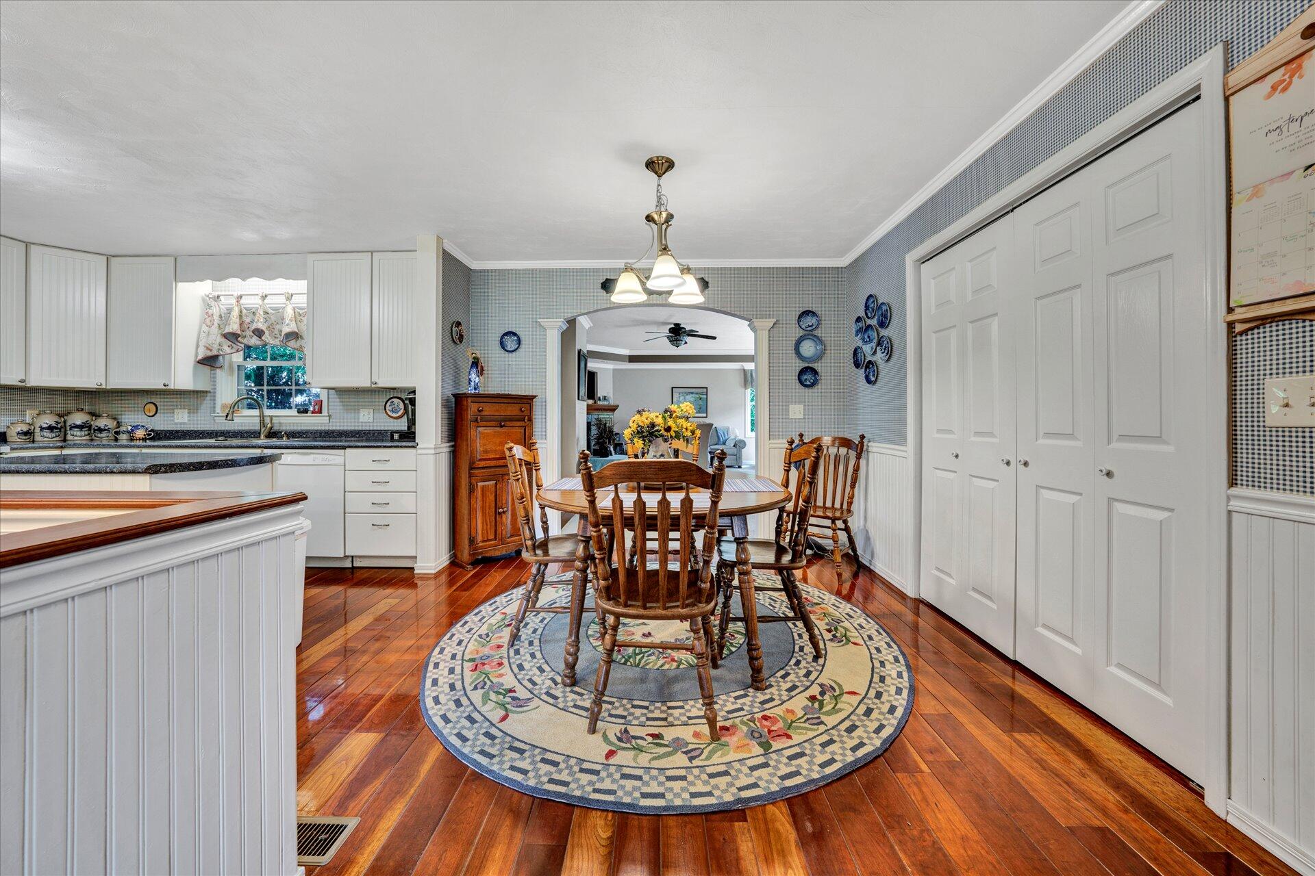 270 Highfield Road Rocky Mount, VA 24151 - Photo 6 of 30 07-DSC00025