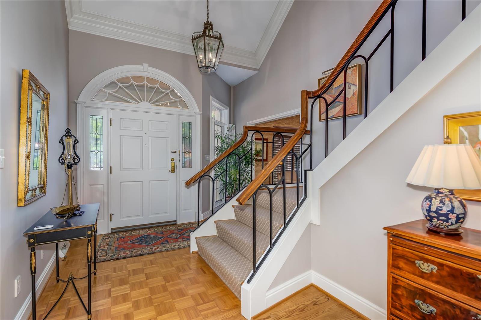 9030 Sedgwick Place Road St. Louis, MO 63124 - Photo 3 of 31 Gallery Image 3
