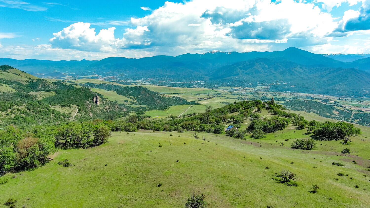 2560 North Valley View Road Ashland, OR 97520 - Photo 45 of 53 85.845