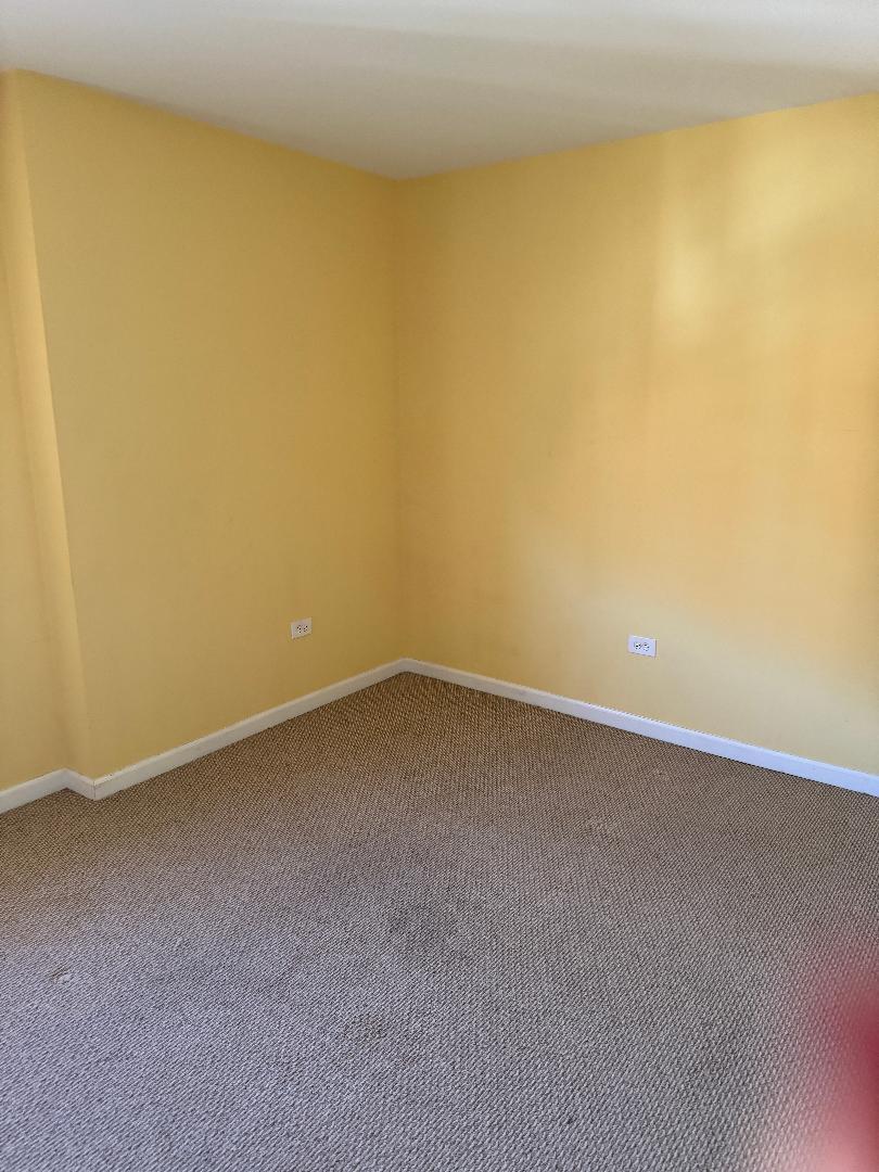 10200 South Rhodes Avenue Chicago, IL 60628 - Photo 11 of 22 a view of an empty room