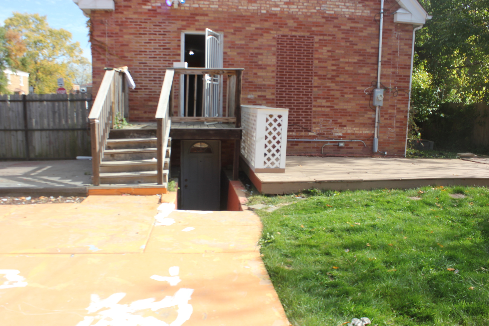 10200 South Rhodes Avenue Chicago, IL 60628 - Photo 20 of 22 a view of outdoor space and yard