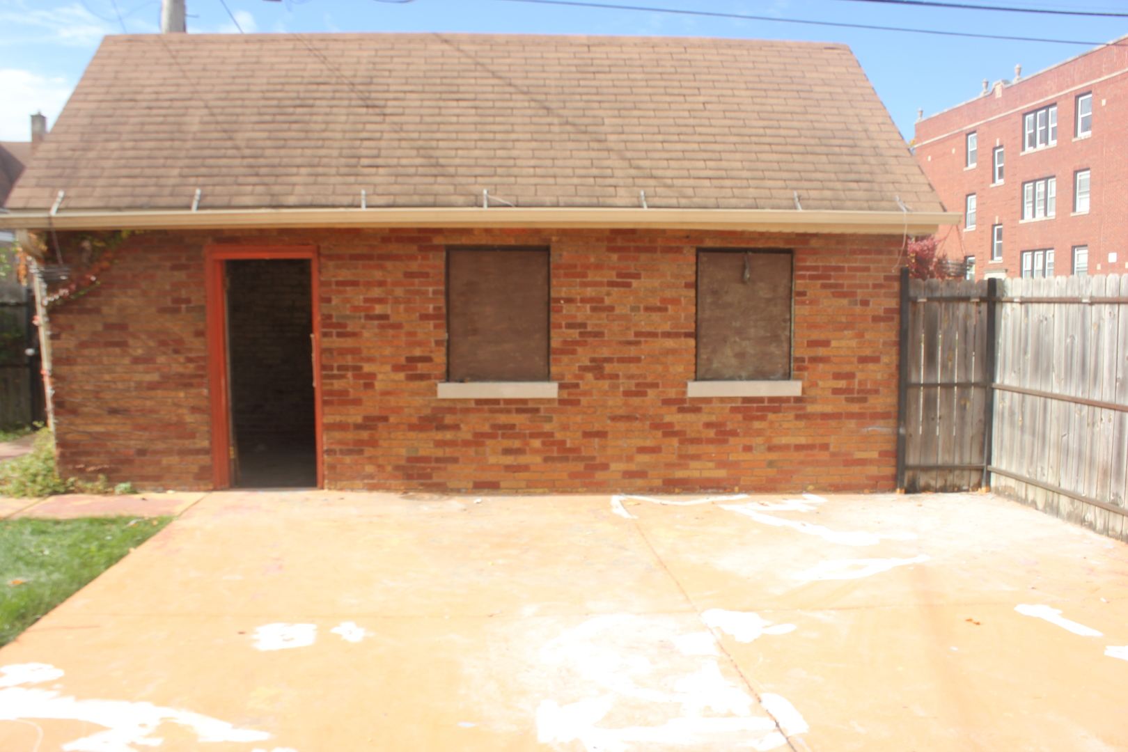 10200 South Rhodes Avenue Chicago, IL 60628 - Photo 21 of 22 a front view of a house