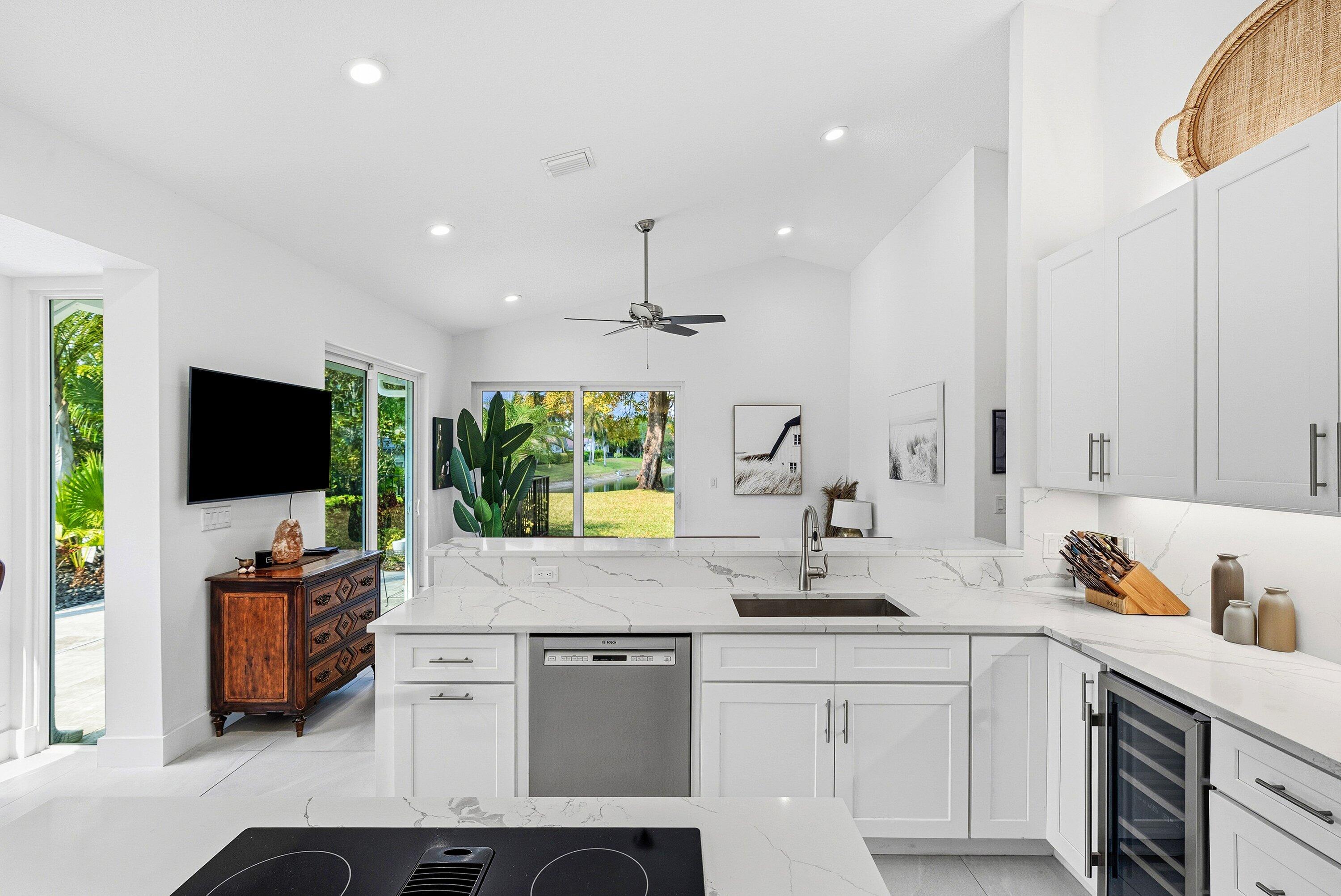 7185 Montrico Drive Boca Raton, FL 33433 - Photo 19 of 56 Kitchen