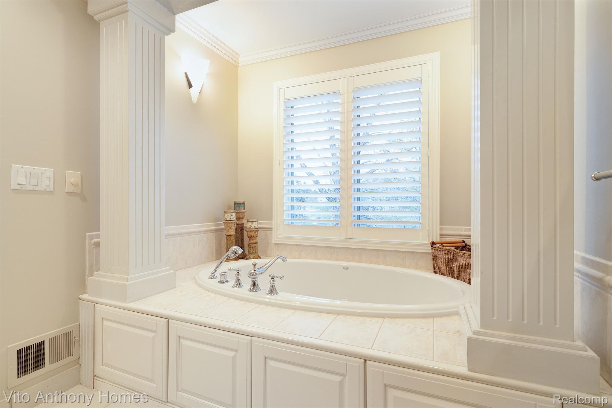 4704 Windemere Court Rochester, MI 48306 - Photo 39 of 87 Gallery Image 39