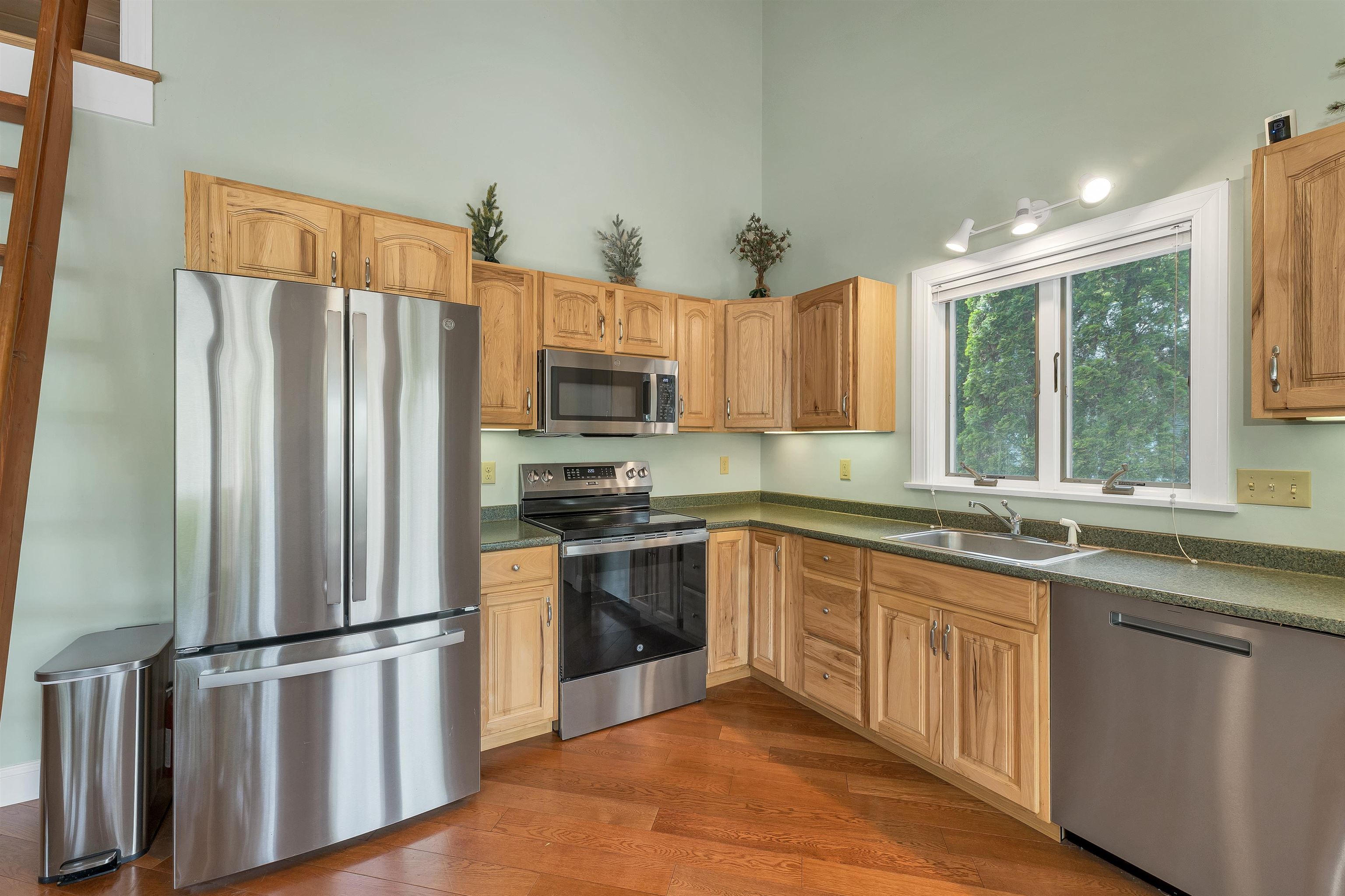127 Jefferson Road Belmont, NH 03220 - Photo 15 of 58