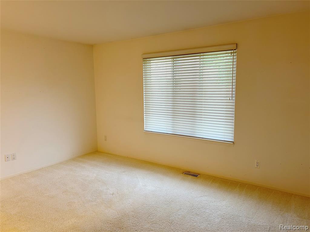 591 Tennyson Rochester Hills, MI 48307 - Photo 15 of 20