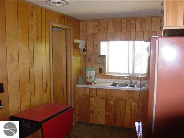 2098 Port Inland Road Gulliver, MI 49840 - Photo 10 of 15 1694825-9.JPG