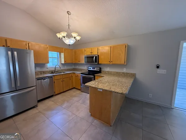 $1,850 | 115 Lake Wisteria Court, Kingsland, GA 31548