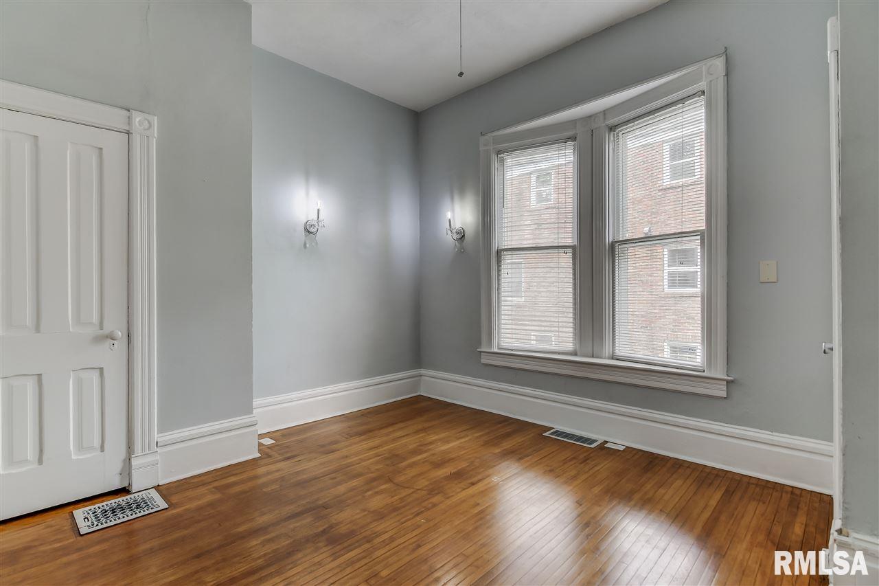 702 South Walnut Street Springfield, IL 62704 - Photo 20 of 33
