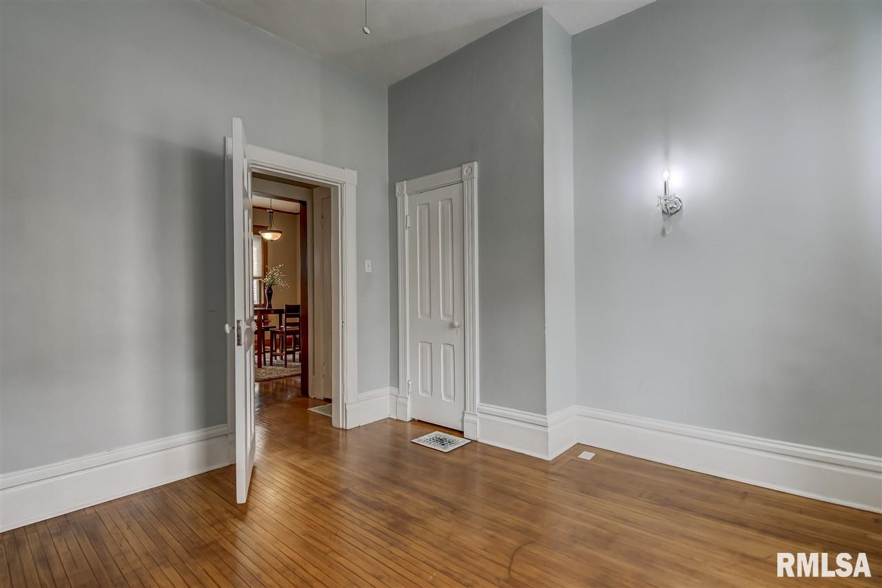702 South Walnut Street Springfield, IL 62704 - Photo 21 of 33