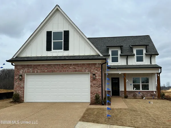 $294,900 | 6089 River Birch Road East, Walls, MS 38680