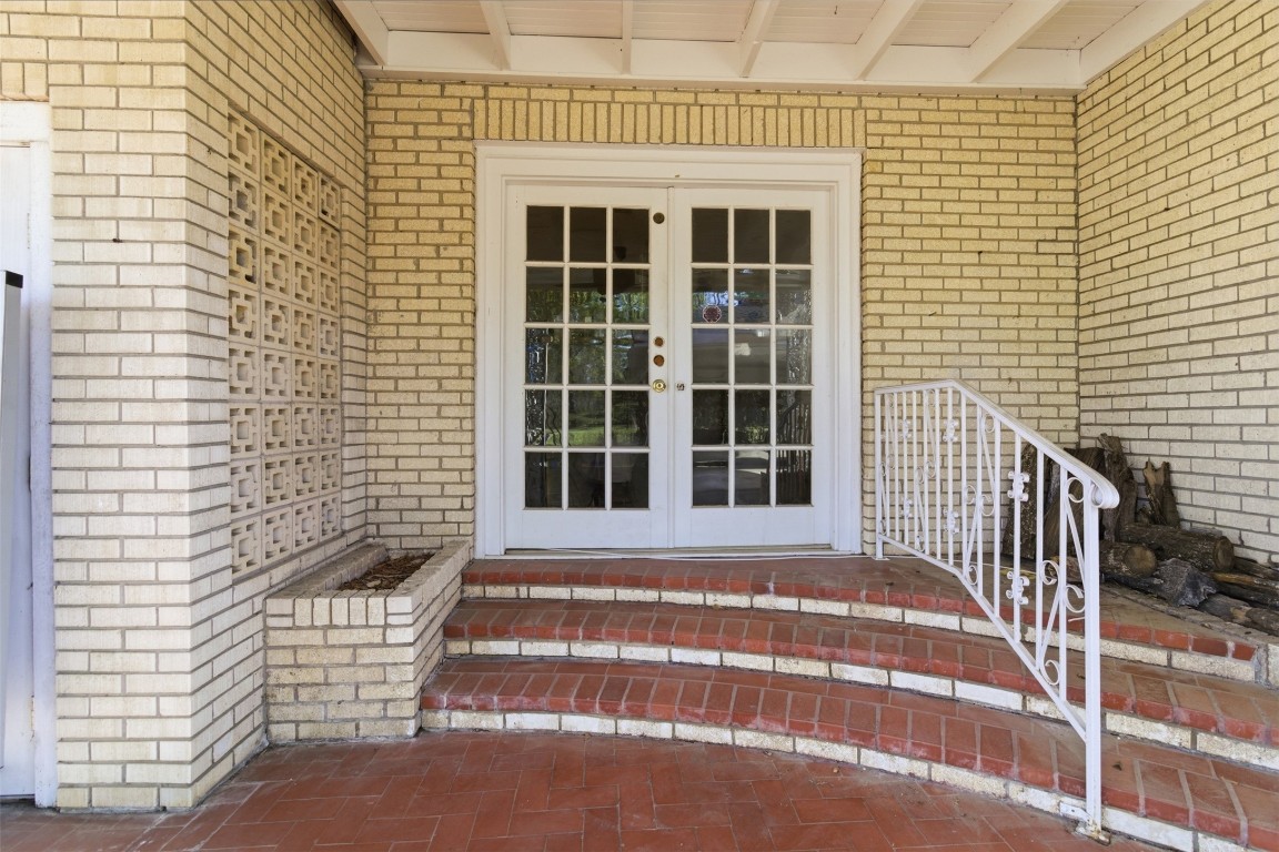 829 Bear Drive Timpson, TX 75975 - Photo 36 of 47 a view of a house with a window