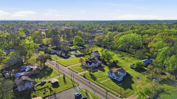 $220,000 | 829 Bear Drive, Timpson, TX 75975
