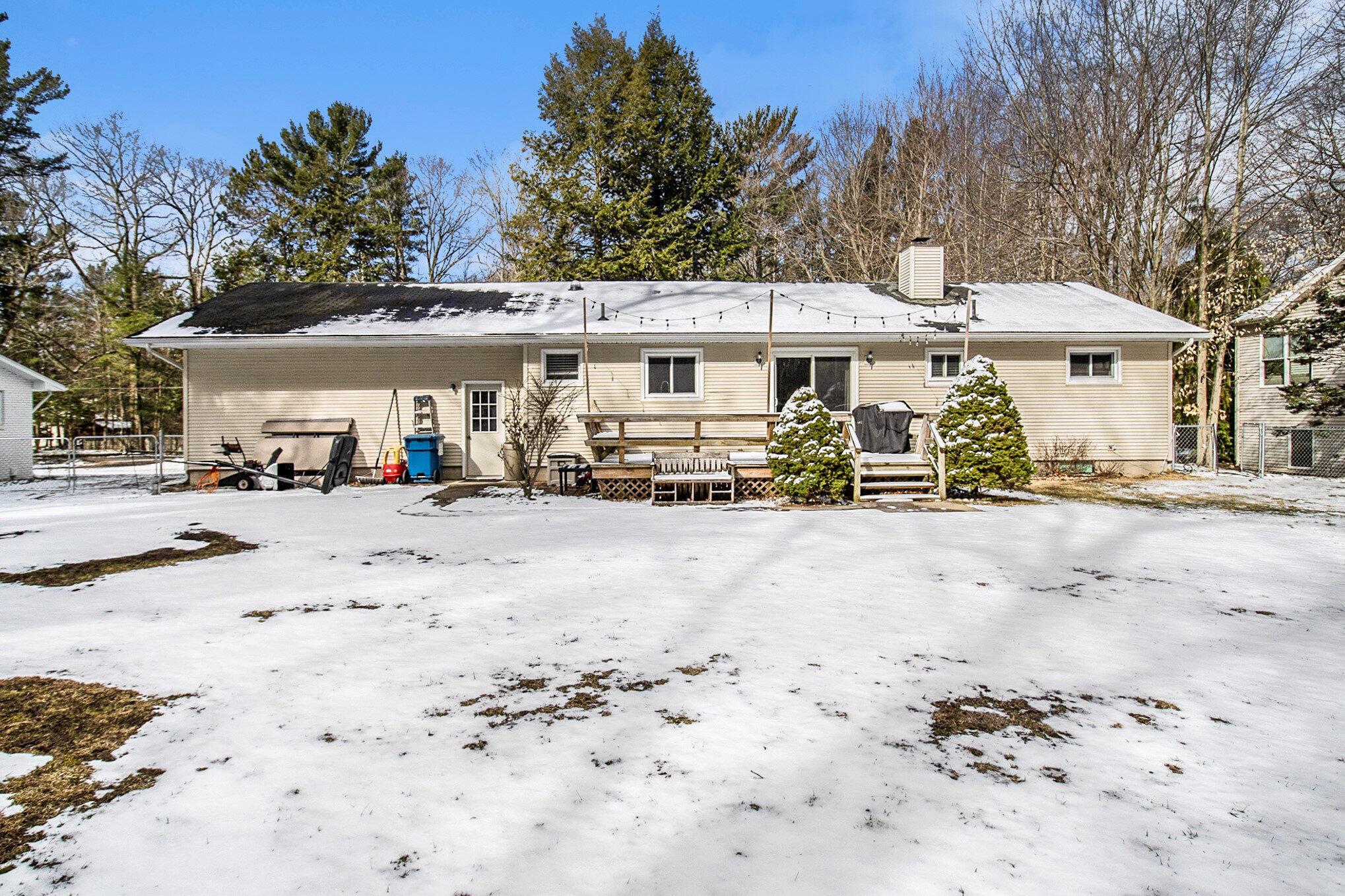 1318 North Lendale Street Ludington, MI 49431 - Photo 28 of 34 027_5r6a6801_48
