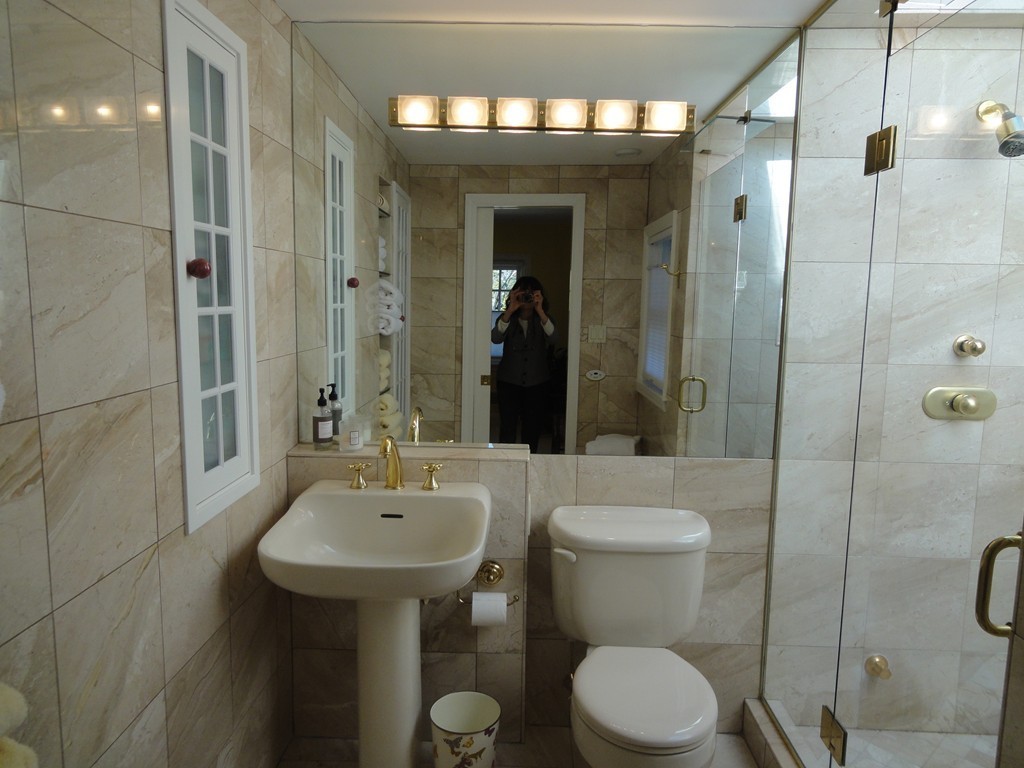 121 Park Avenue Newton, MA 02458 - Photo 15 of 24