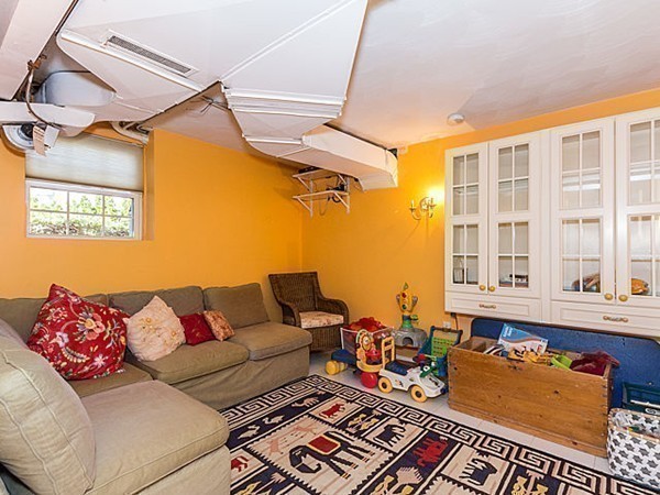 121 Park Avenue Newton, MA 02458 - Photo 20 of 24