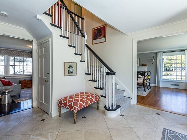 121 Park Avenue Newton, MA 02458 - Photo 2 of 24