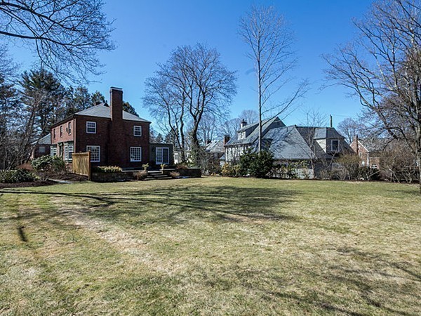 121 Park Avenue Newton, MA 02458 - Photo 22 of 24