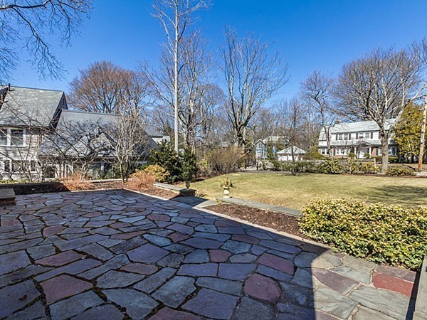 121 Park Avenue Newton, MA 02458 - Photo 23 of 24