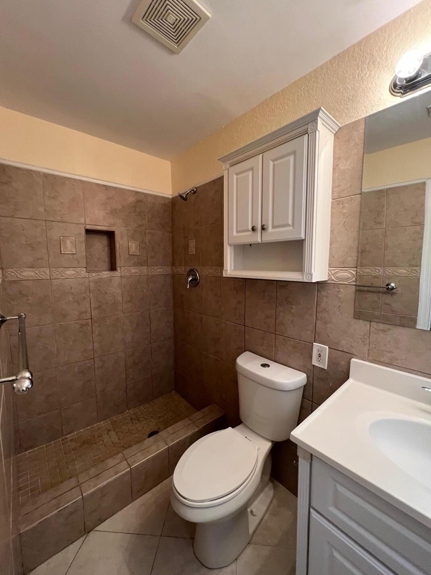 5449 Toronto Road Haverhill, FL 33415 - Photo 13 of 16 IMG_1881