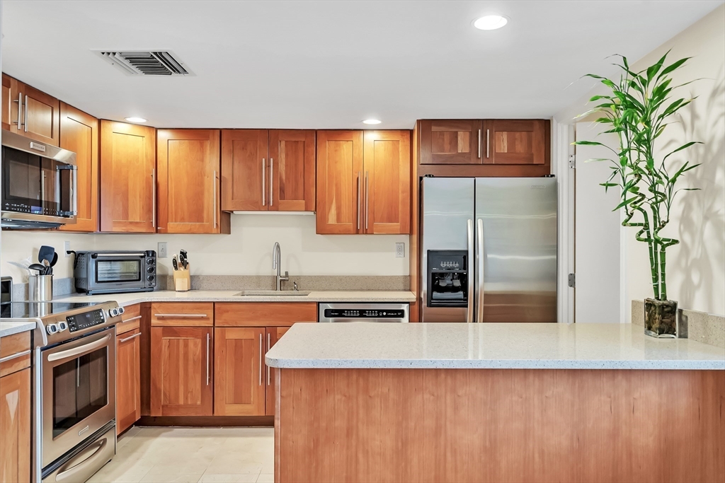 85 Brainerd Road, Unit 305 Boston, MA 02134 - Photo 10 of 30