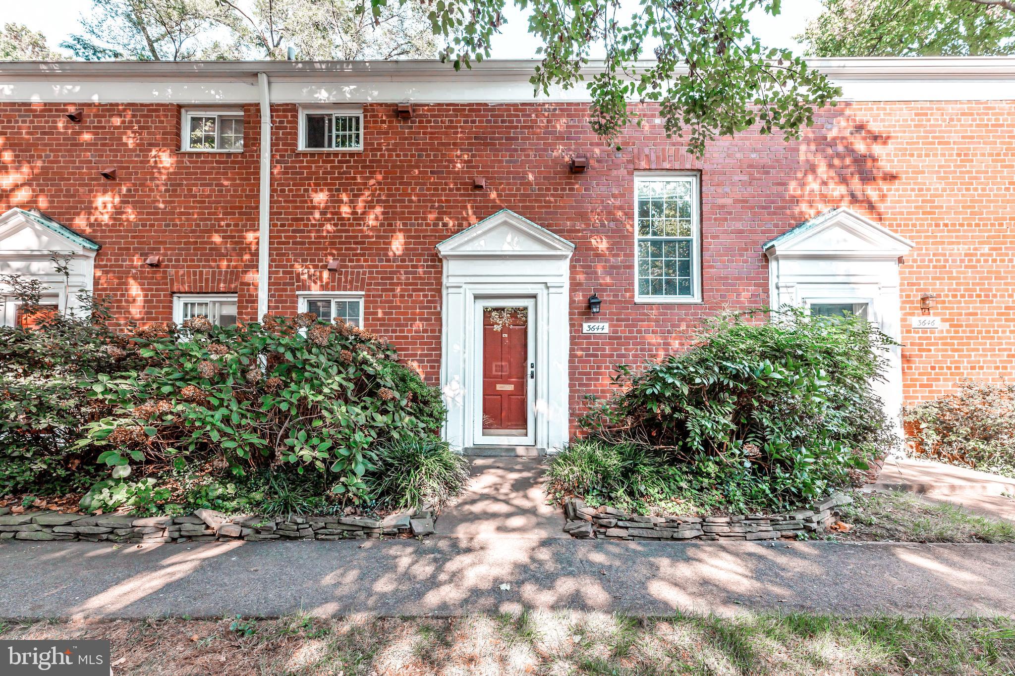 3644 Gunston Road Alexandria, VA 22302 - Photo 1 of 25 Gallery Image 1