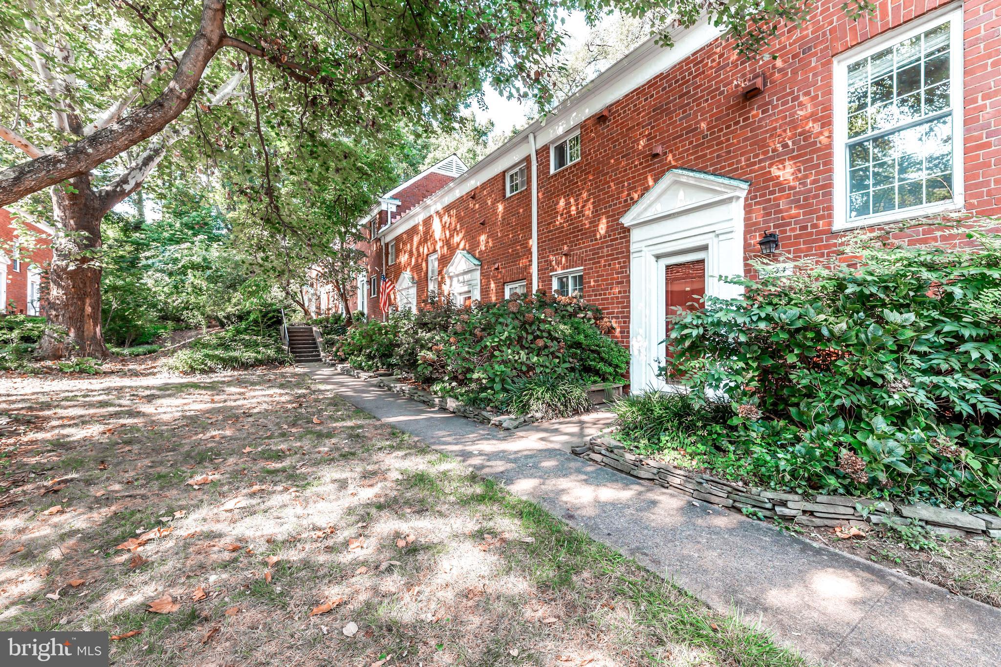 3644 Gunston Road Alexandria, VA 22302 - Photo 3 of 25 Gallery Image 3