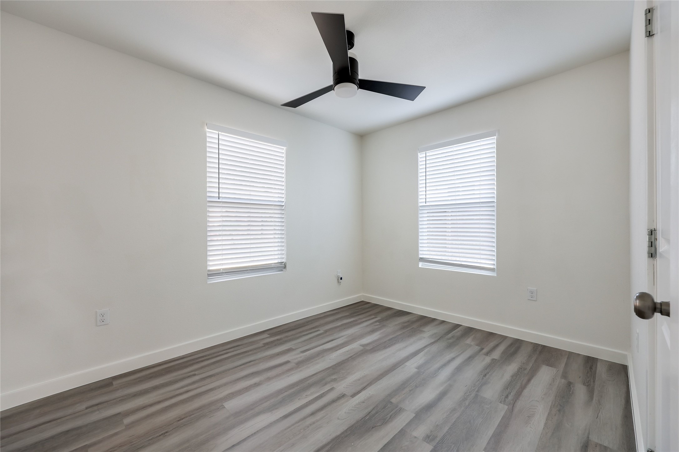 1122 Mason Avenue Austin, TX 78721 - Photo 29 of 39 Gallery Image 29