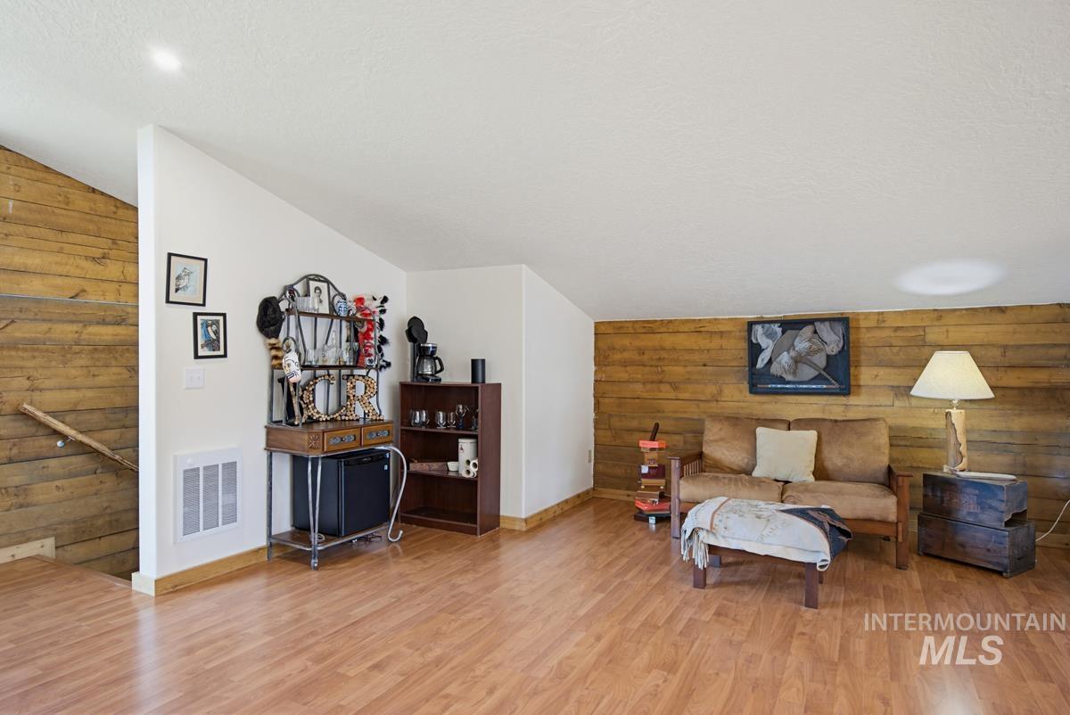 461 Hilltop Road Cascade, ID 83611 - Photo 32 of 40