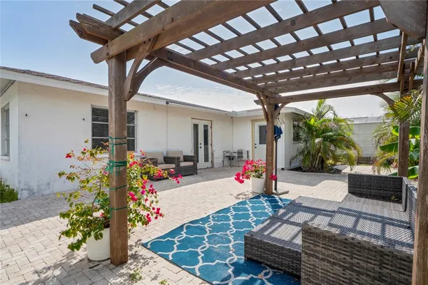 $760,000 | 1782 Coconut Drive, Venice, FL 34293