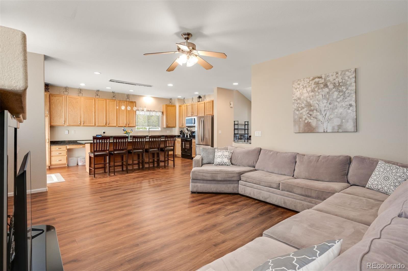 10558 Wagon Highlands Ranch Highlands Ranch, CO 80130 - Photo 8 of 31 Gallery Image 8