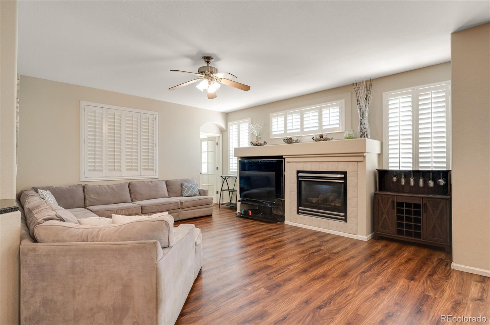 10558 Wagon Highlands Ranch Highlands Ranch, CO 80130 - Photo 9 of 31 Gallery Image 9