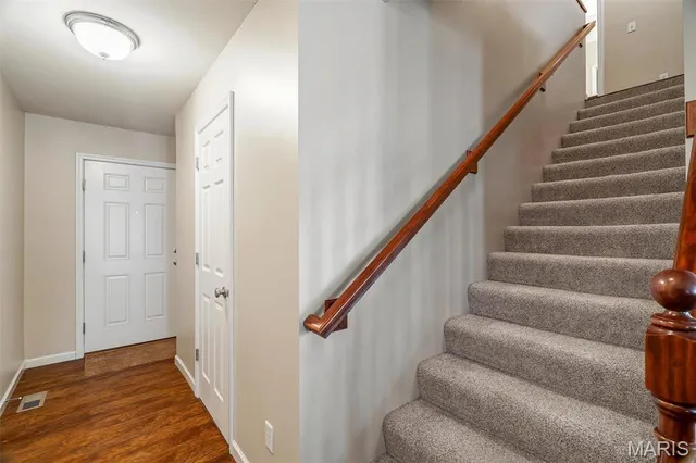 $285,000 | 643 Country Heights Drive, Lake St. Louis, MO 63367