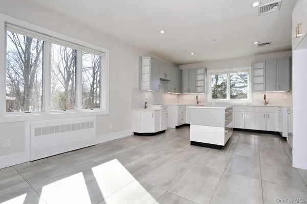 $1,249,000 | 8 Neil Road, Unit 213, Spring Valley, NY 10977