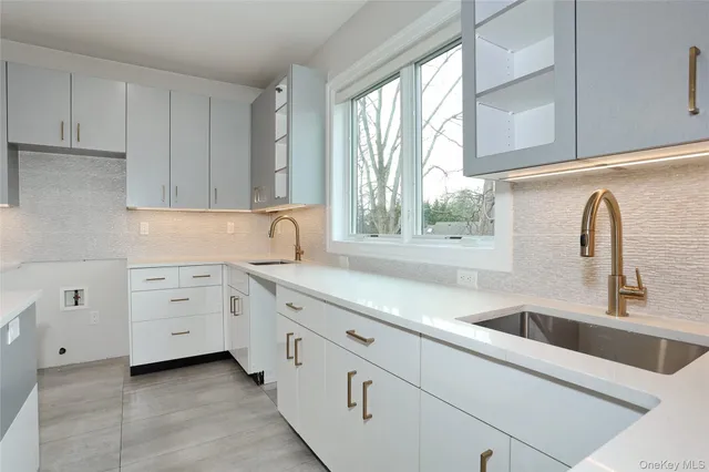 $1,279,000 | 8 Neil Road, Unit 213, Spring Valley, NY 10977