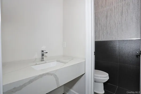 $1,249,000 | 8 Neil Road, Unit 213, Spring Valley, NY 10977