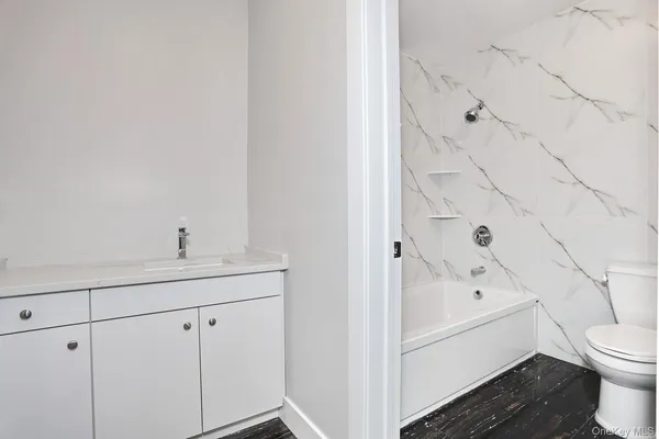 $1,249,000 | 8 Neil Road, Unit 213, Spring Valley, NY 10977