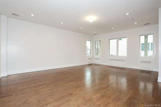 $1,279,000 | 8 Neil Road, Unit 213, Spring Valley, NY 10977