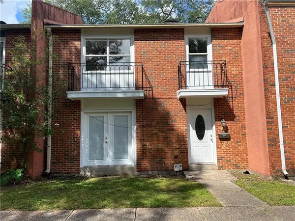 $1,650 | 7702 Belcrest Place, New Orleans, LA 70126