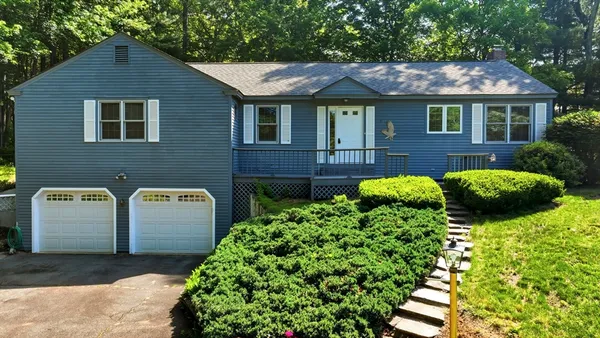 $599,900 | 4 Ladyslipper Lane, Hadley, MA 01035