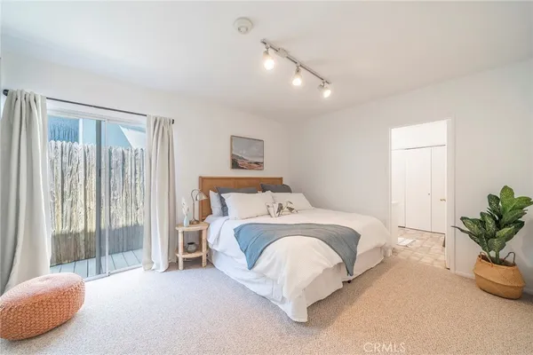 $9,900 | 333 28th Street, Hermosa Beach, CA 90254