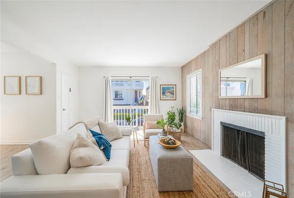 $9,900 | 333 28th Street, Hermosa Beach, CA 90254