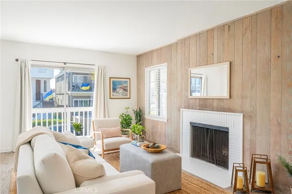 $9,900 | 333 28th Street, Hermosa Beach, CA 90254