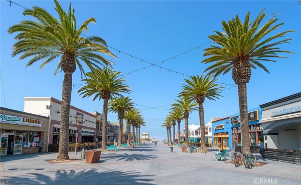 $9,900 | 333 28th Street, Hermosa Beach, CA 90254