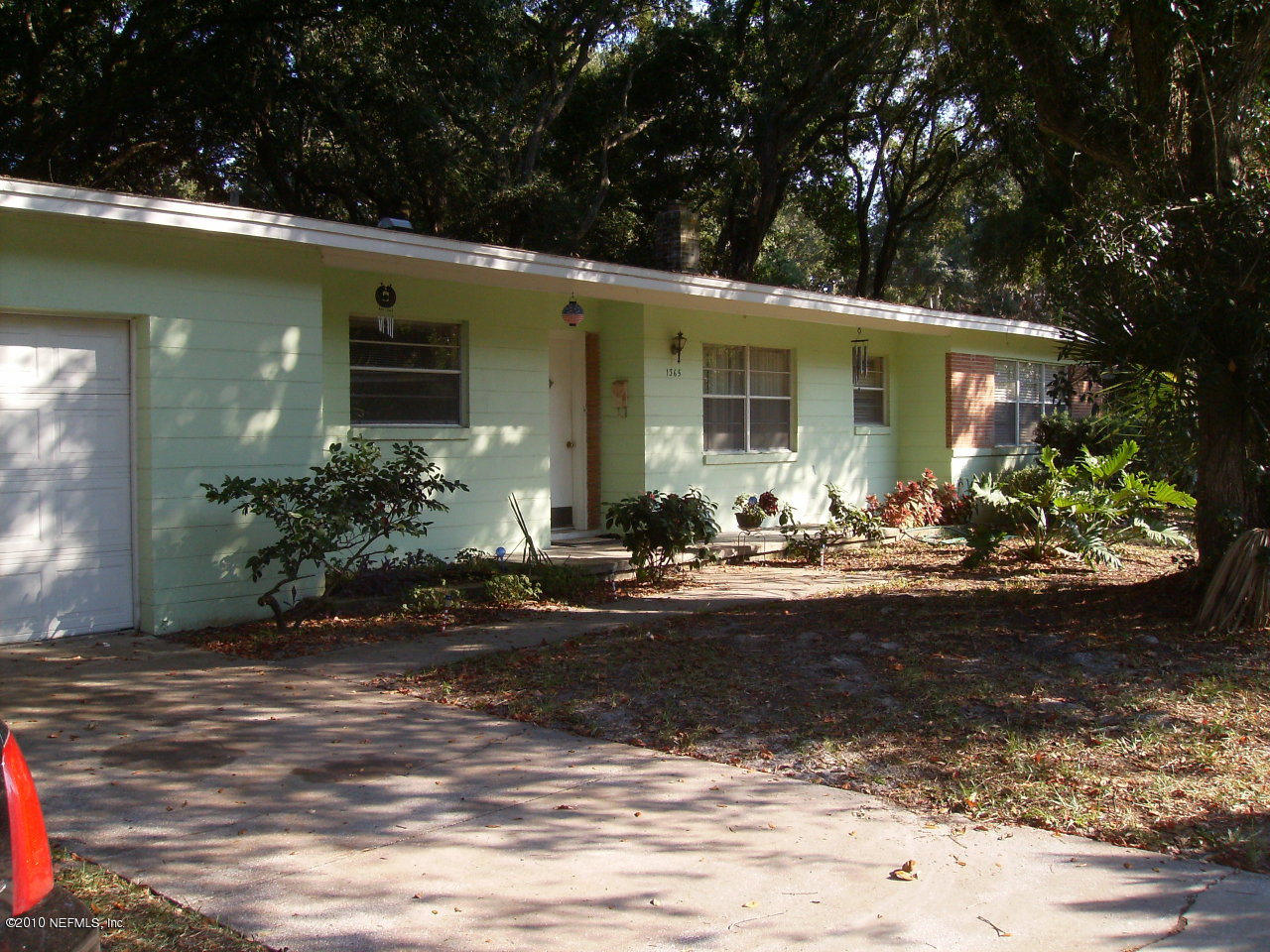 1365 Seminole Road Atlantic Beach, FL 32233 - Photo 2 of 13 Front of home